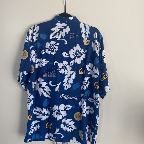 Reyn Spooner NCAA UC Berkeley Golden Bears Hawaiian Shirt - Picture 8 of 11